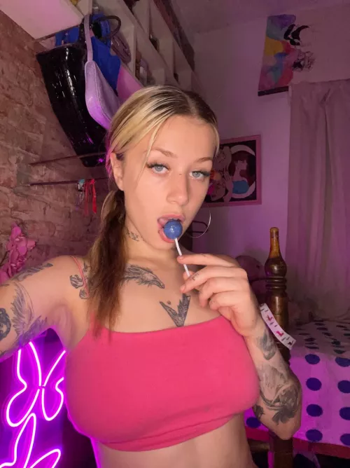 IUTR baddie by cooperationapples