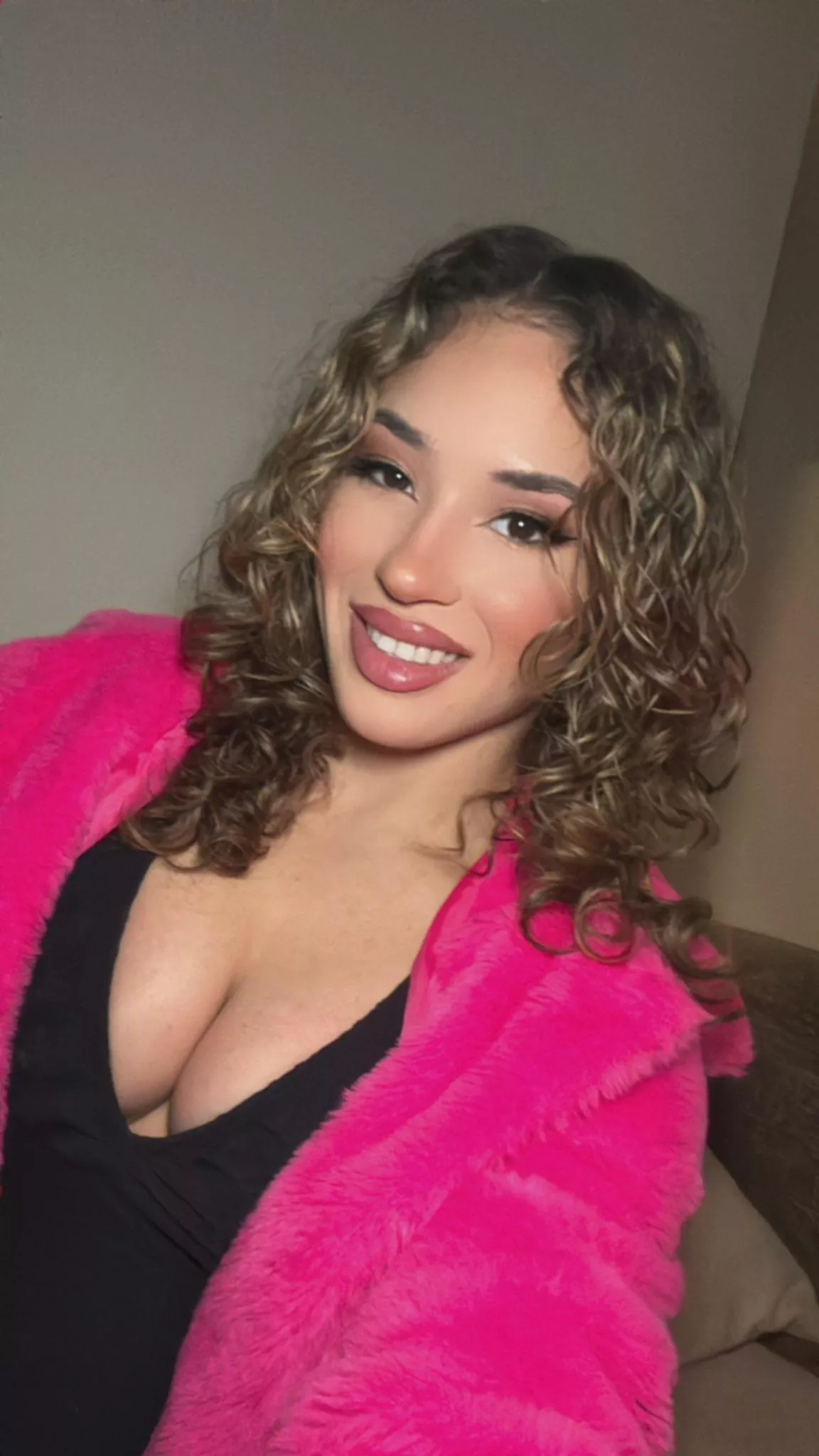 Lola Vice posted by SheetAcrobat