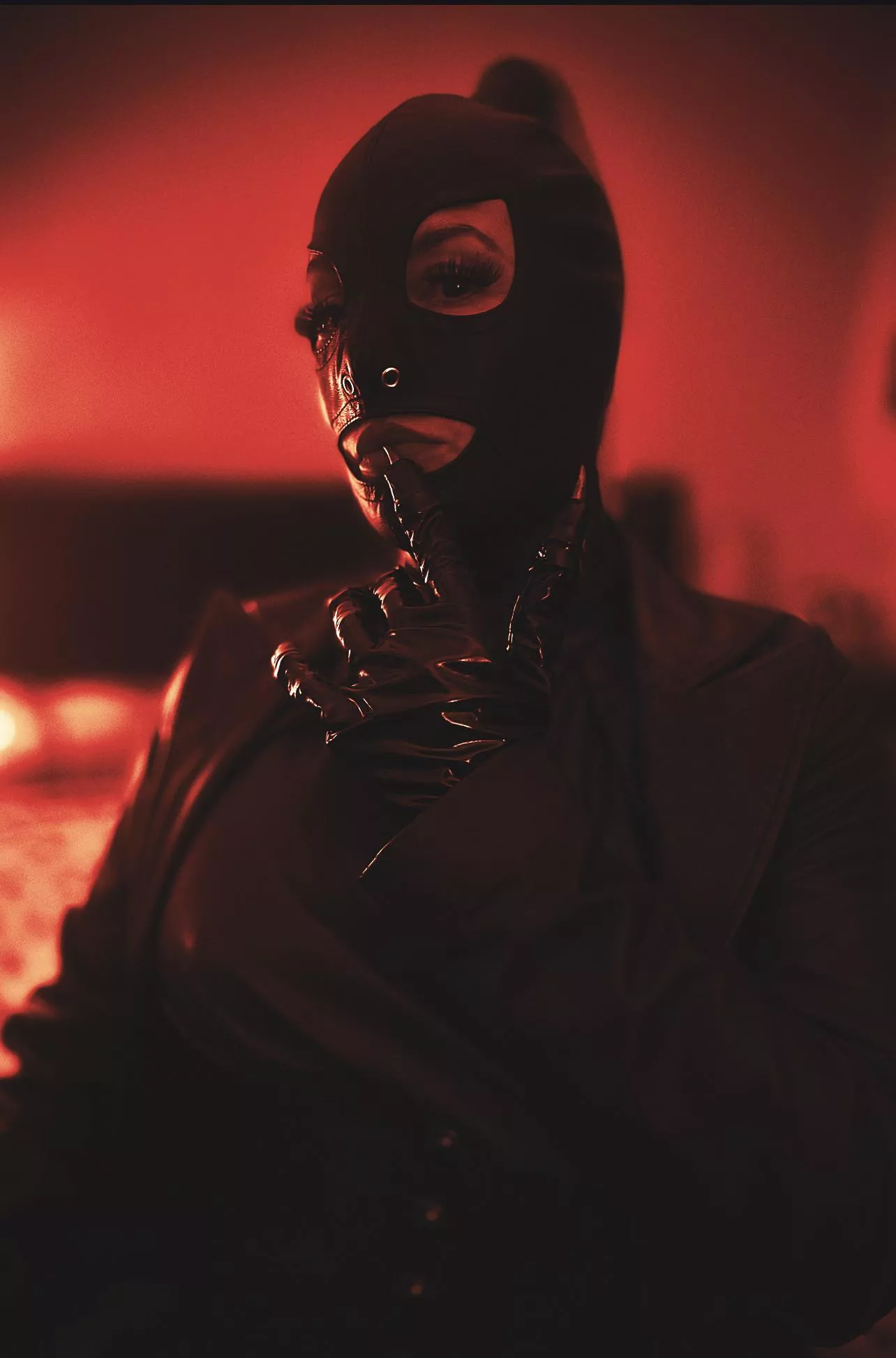 Love playing in full black leather.. 😈 posted by nikki_kc