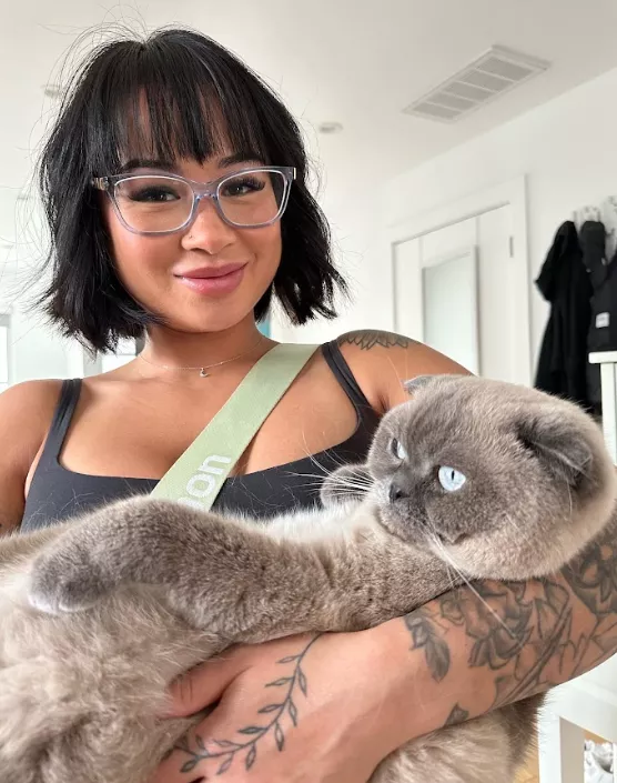 Meet me and my cat posted by Accomplished_Wave541