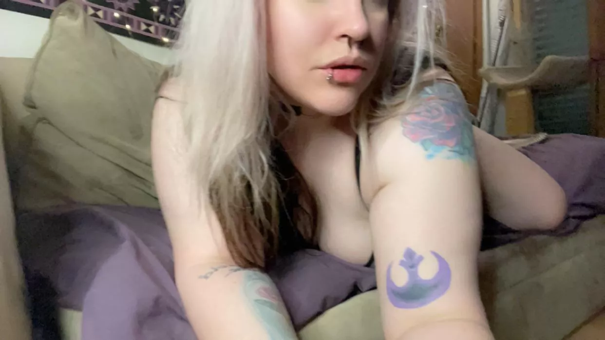 Miss Lolita (@missxlolita.420) [Snapchat] posted by missxlolita