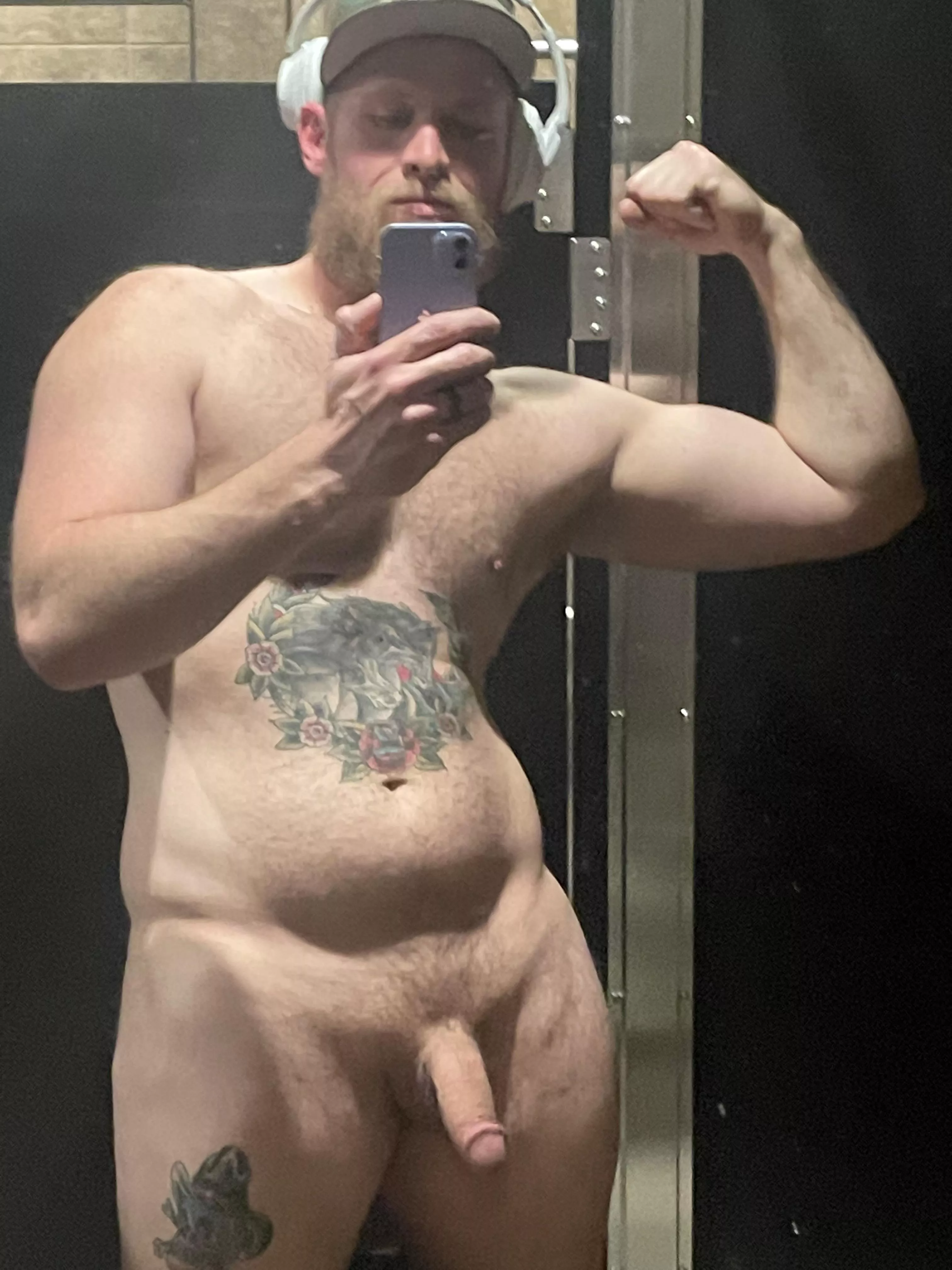 [M]uch Like my cock, my body is feeling Thicc! posted by BeardedDaddy90