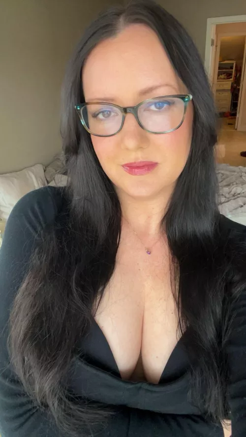 Ready for a night out cleavage (f41) by Swift_jennis8