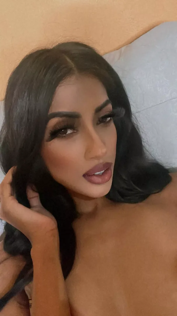Sharing some sexy selfies here :) by Chirpy_Chipmunk