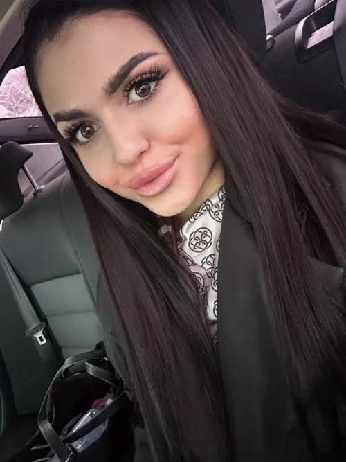 smiling all day today by miniestwardeb