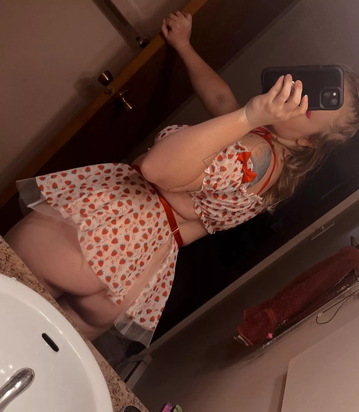 strawberry shortcake DO got some booty F25 posted by kosmic_kota