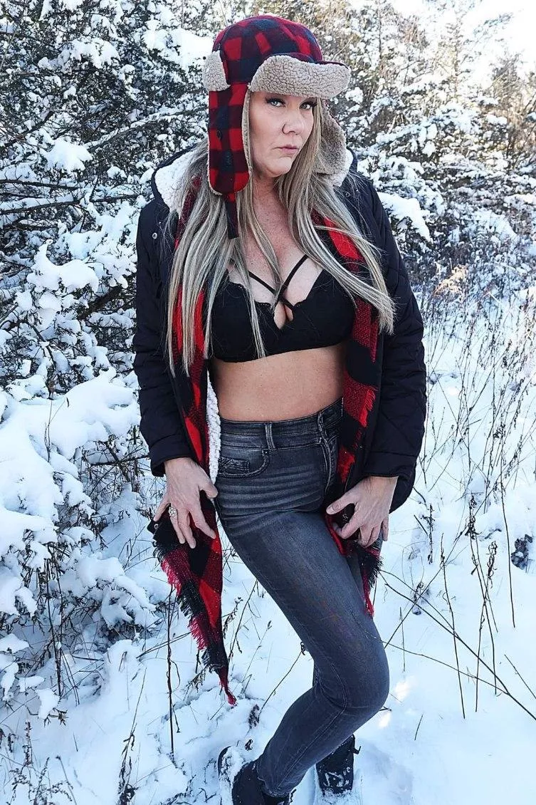 (@Tallblondie777) posted by Tallblondie777