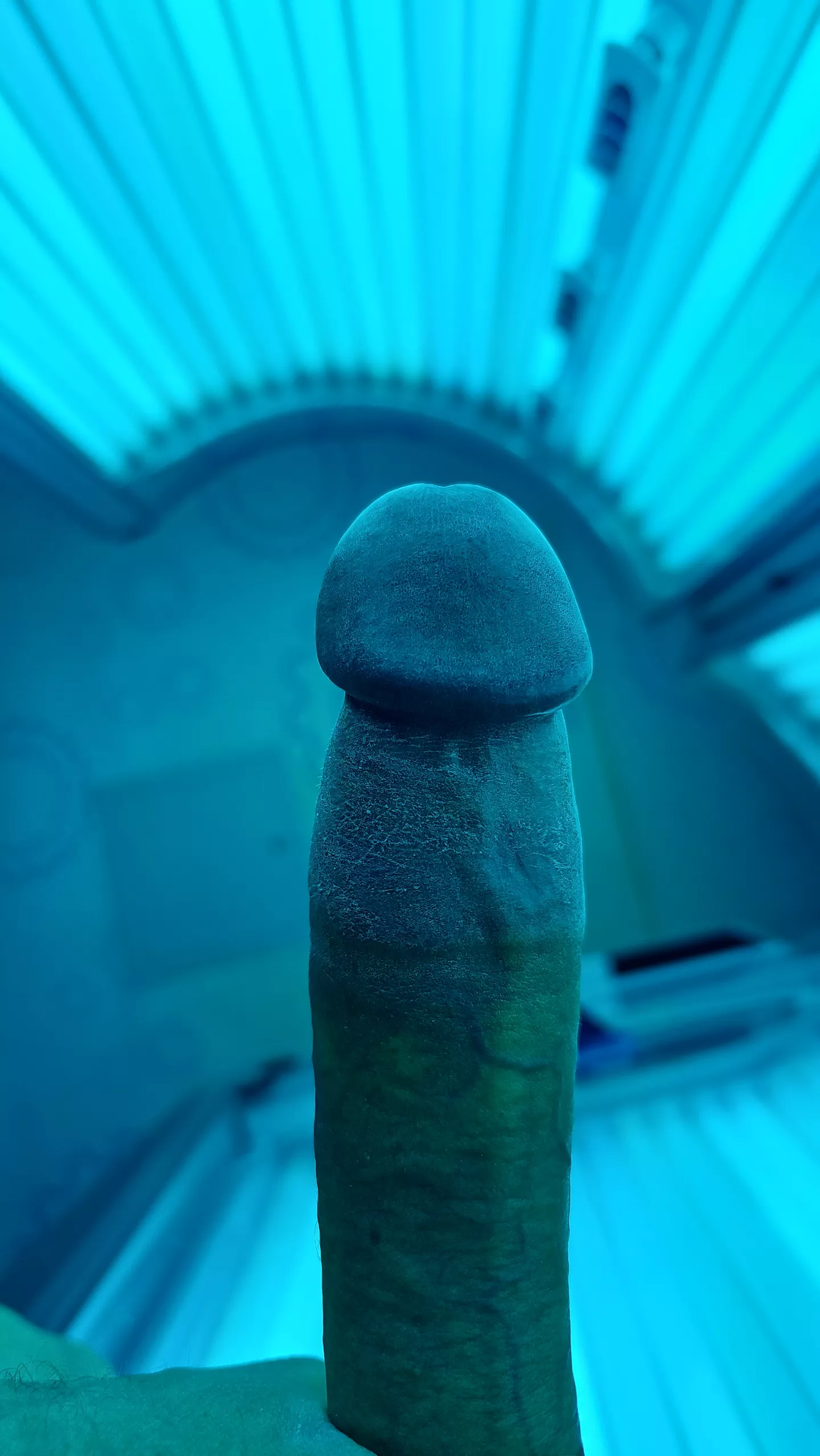 Tanning jerk session posted by armyguy53110