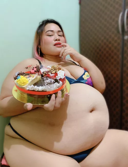 This fat piggy has a massive cake addiction…🎂🍰🧁🐽🫐💙 by xLiliBBWGoddessx
