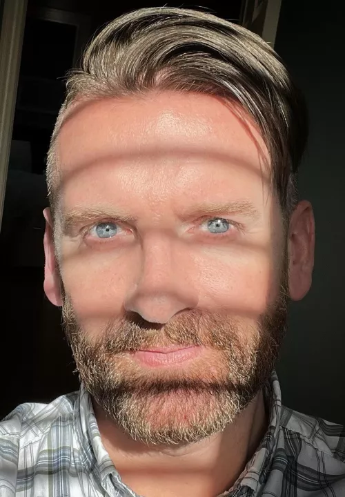 Too bad my eyes only pop in the sunlight ☀️ by Laowai79