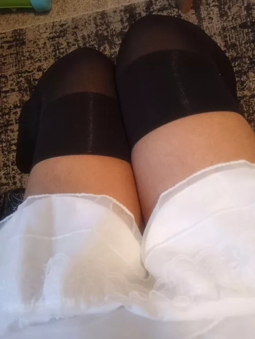 Uhh... IM a girl >:3 by Scared_Nobody2226