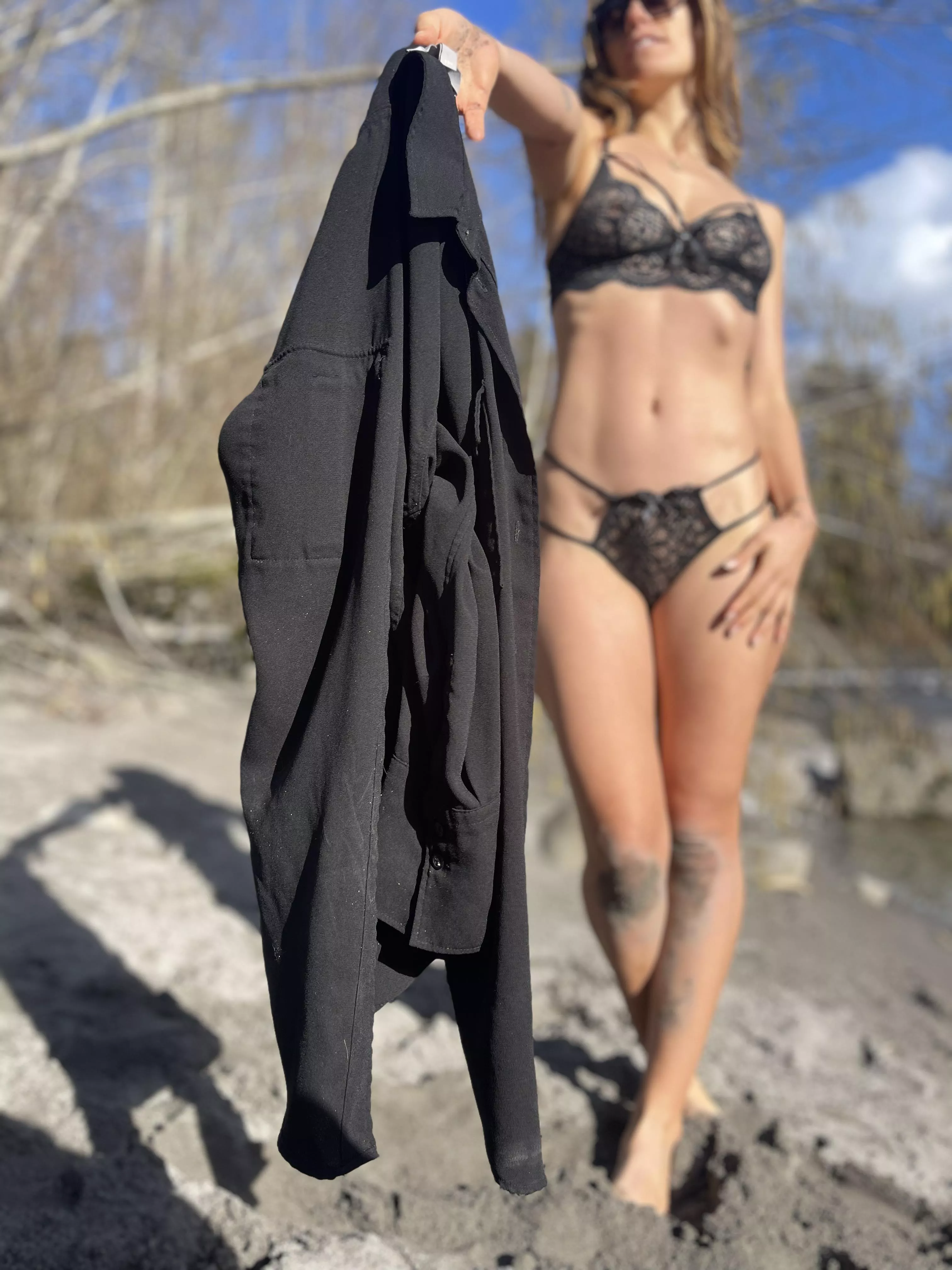 Want me to take it all off all the way... posted by PaulineArmstrongJUI