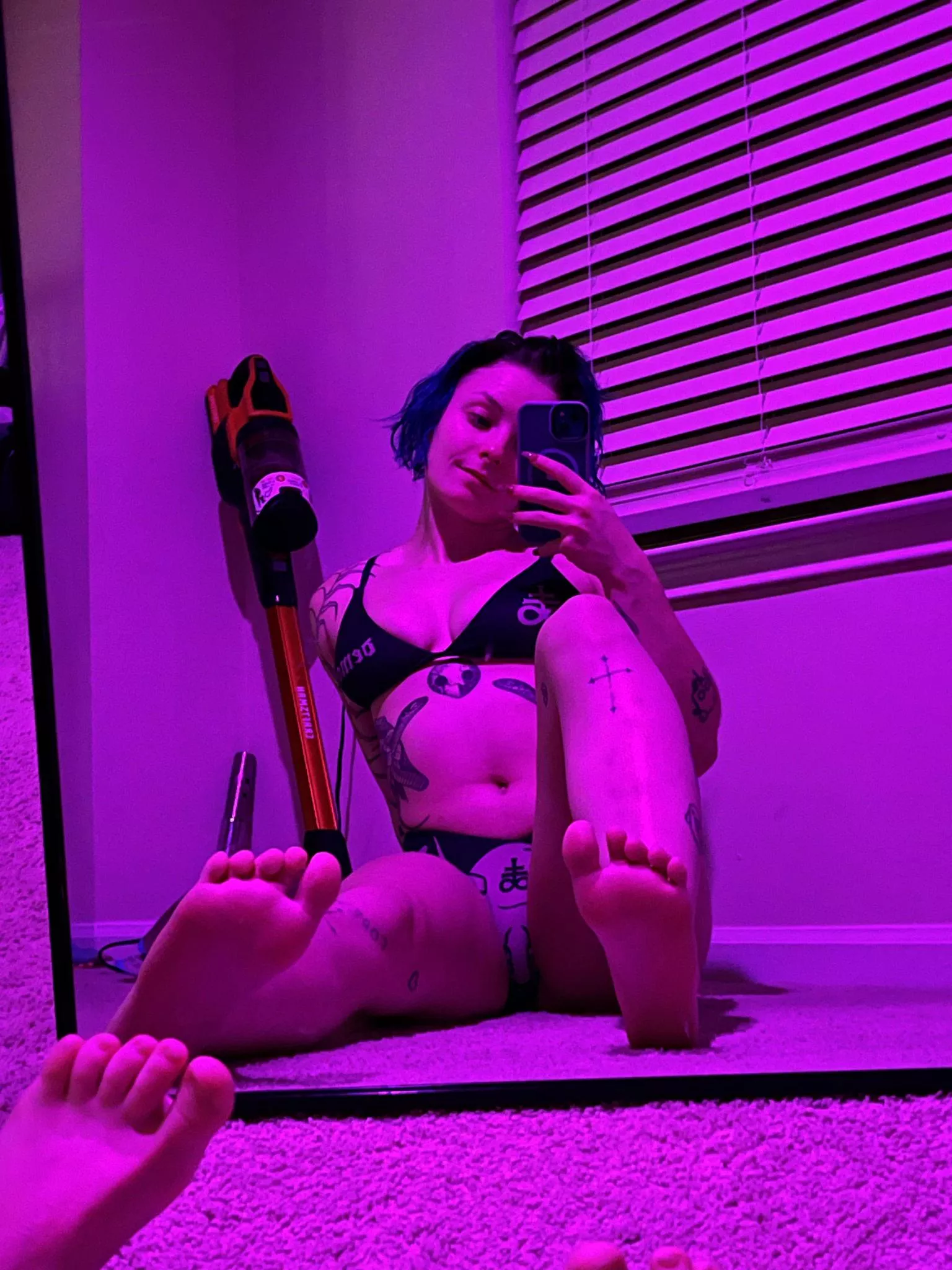 We met up at a concert, what do you do posted by OdElkz