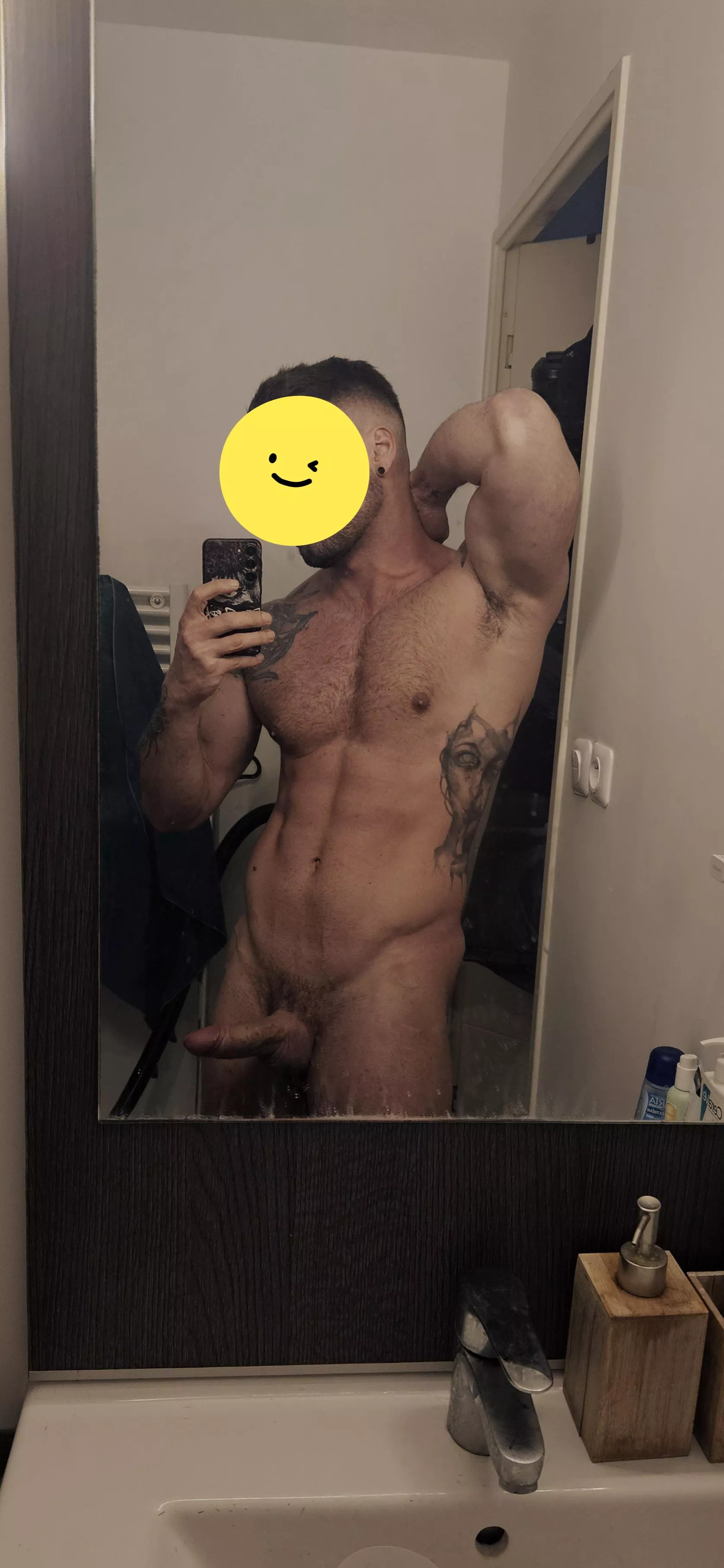30Y French 4 twink / fem posted by Switch_Frenchie