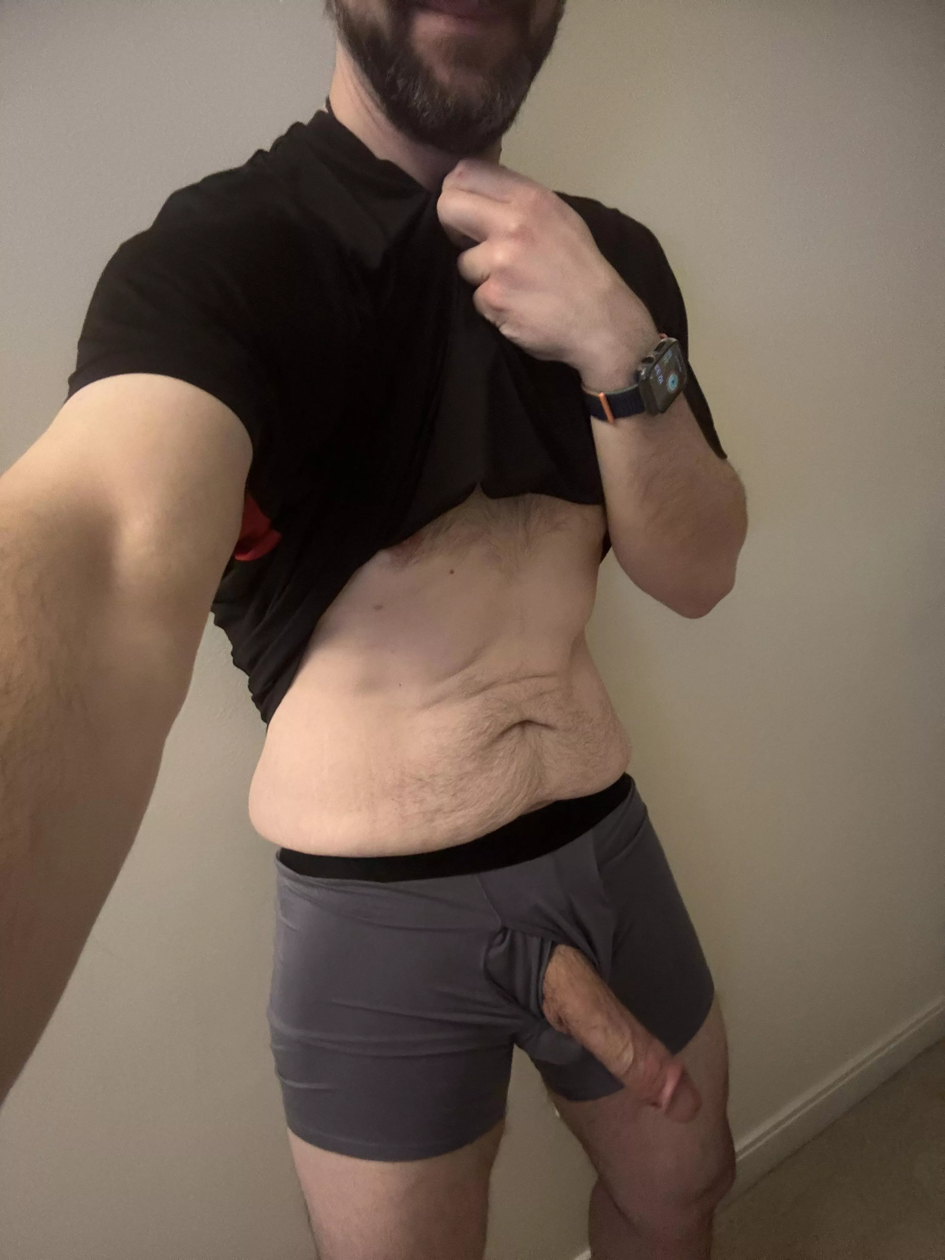 Dad’s gone, vacationing? [35] posted by bobbykn88