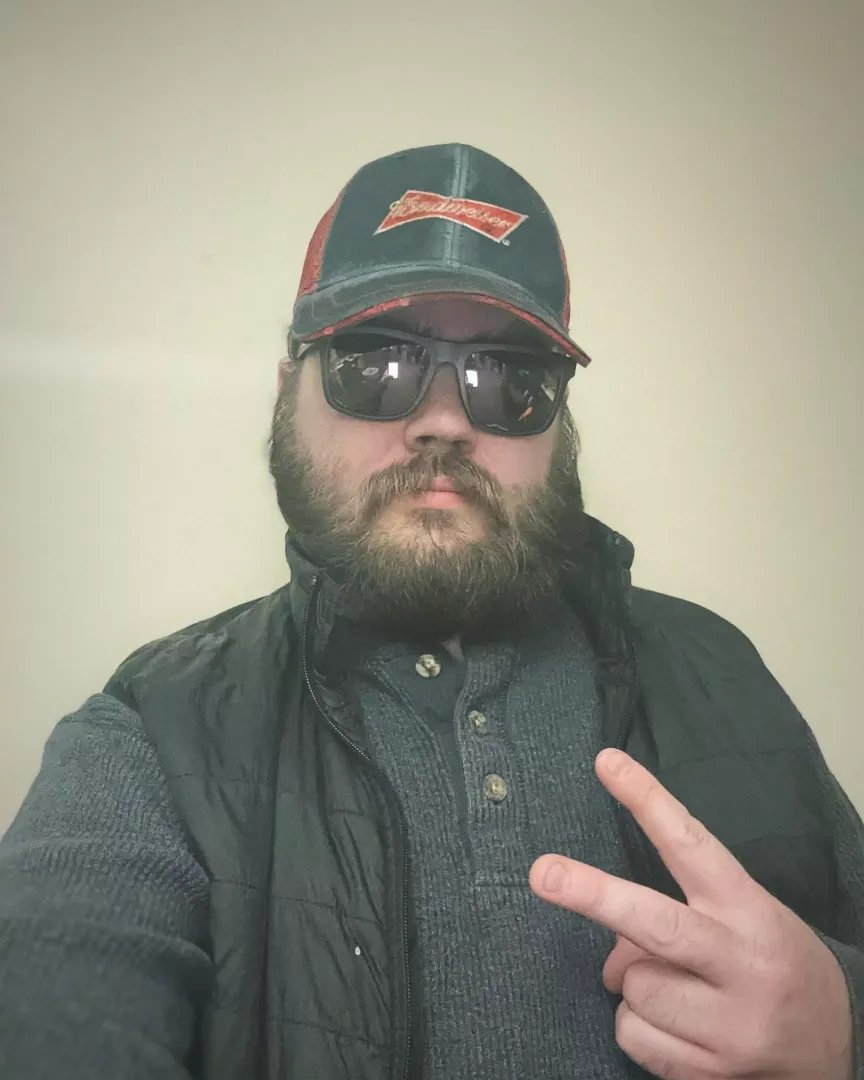 Do I qualify as a bear / chub? I’m not really a very fat guy irl, but I have lots of hair on my body and I look fat in a lot of my pics. by IAmVocalWarrior24