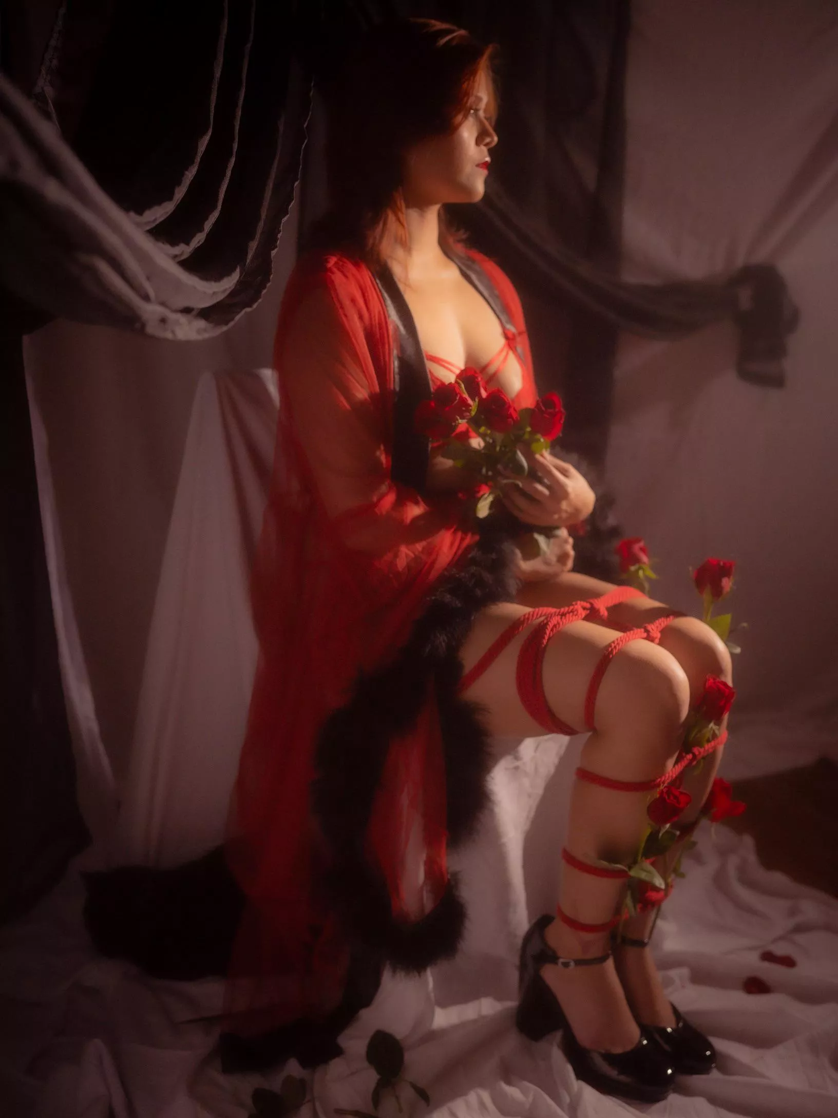 Full body post of self tie 🥀 posted by CerosRena