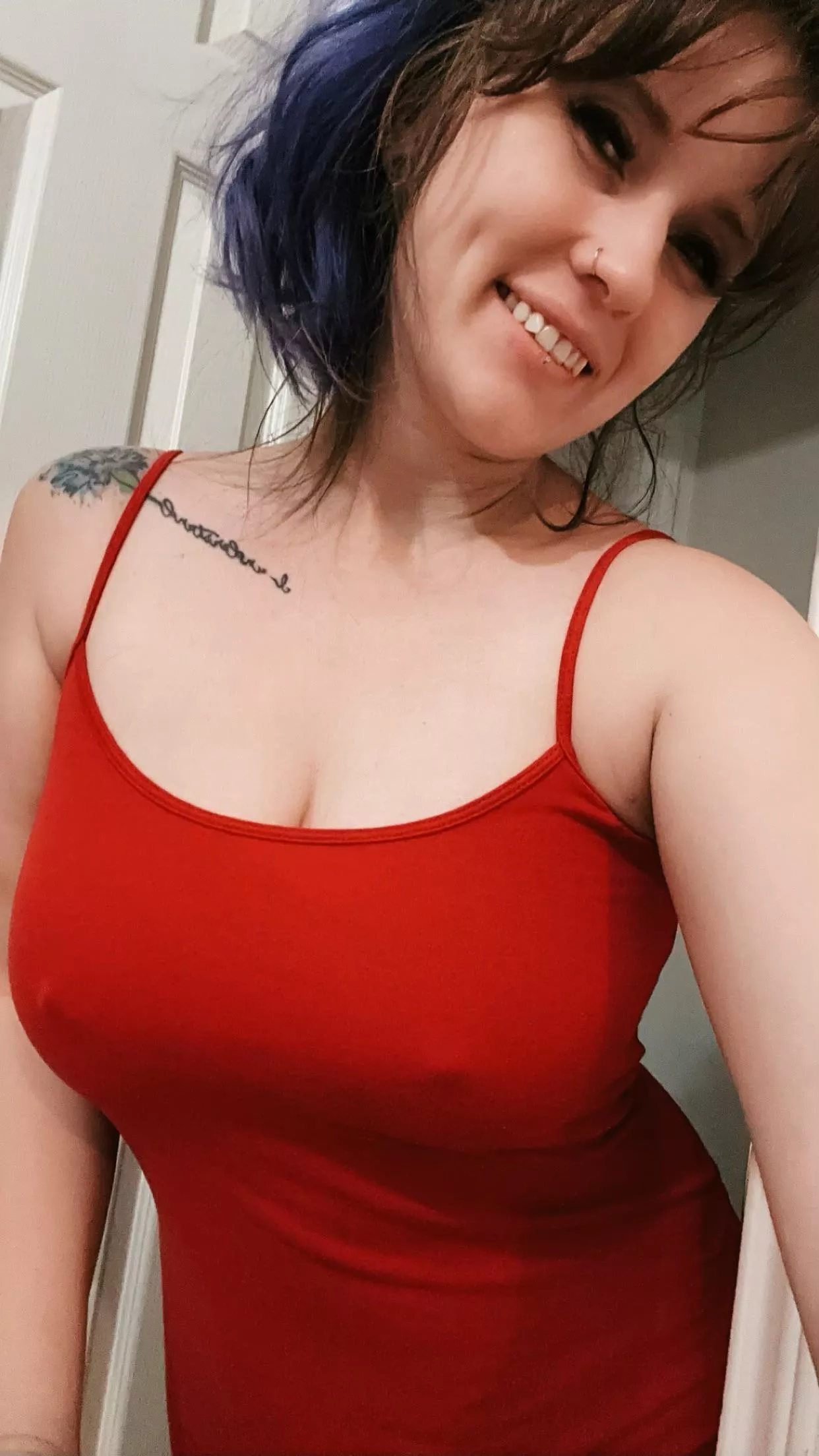 Goooood morning lovelies, how are you feeling?  posted by LaneyFairy