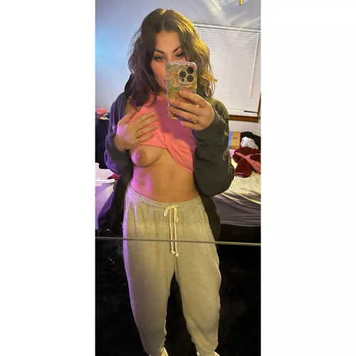 Happy titty Tuesday 💖🍒 by Brittfaithm