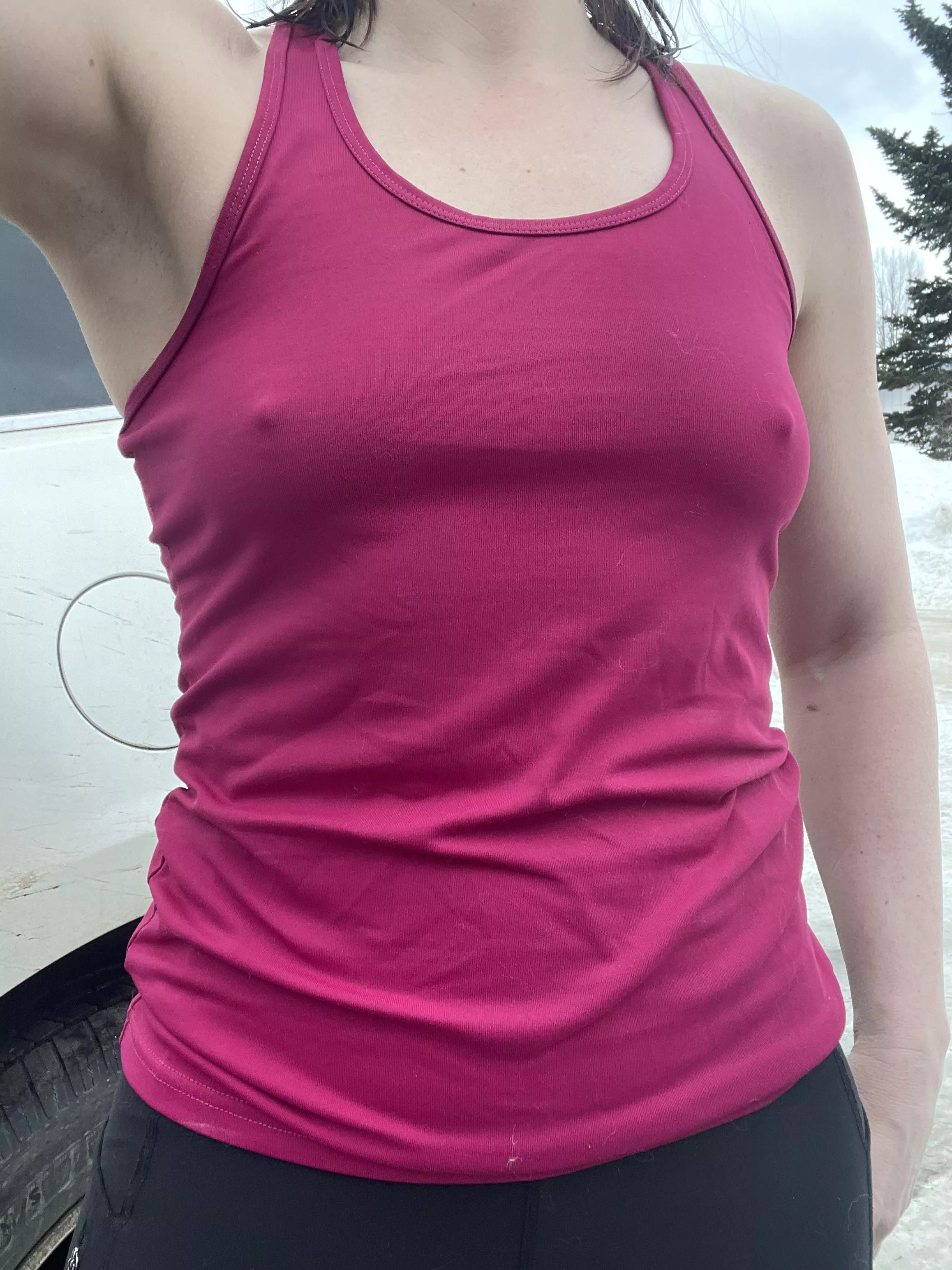 Heading to the gym… will I catch your attention?? 41F posted by Curious_Contact2002