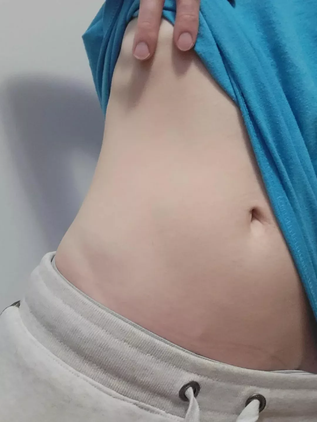 How would you have a 5'3 105lb femboyyyy relieve all your stress?  posted by YourSmolGuy