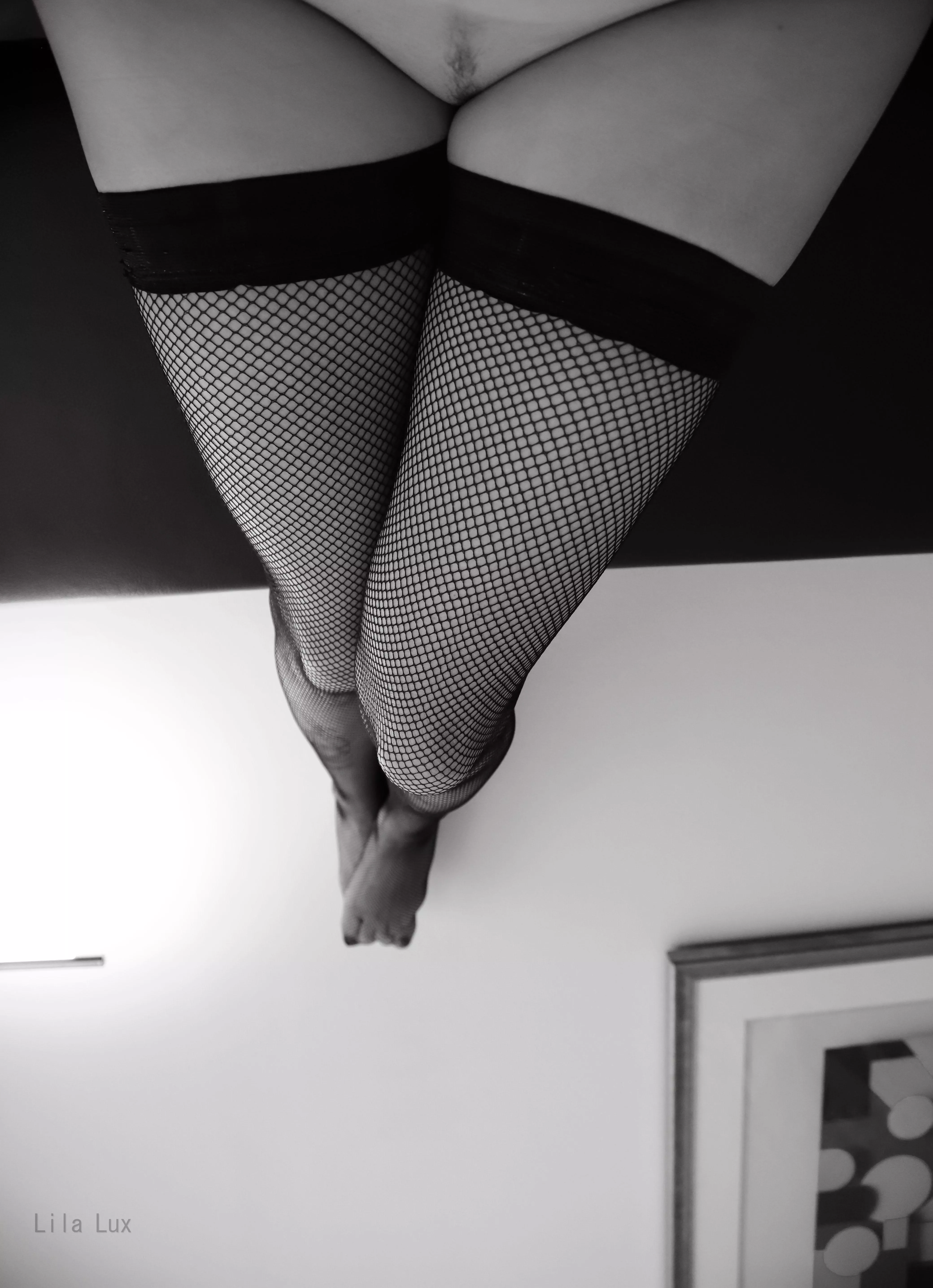 I am getting dizzy. posted by lilaxlux