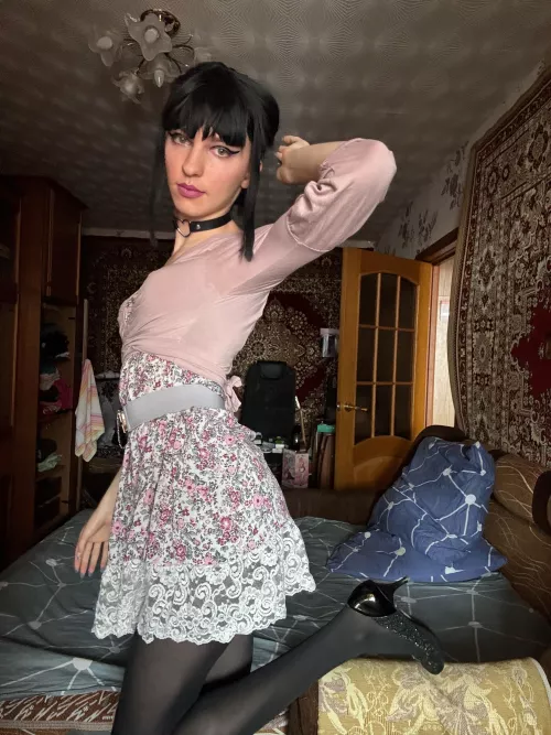 I'm alive, hiii 💜 by vermillion_19