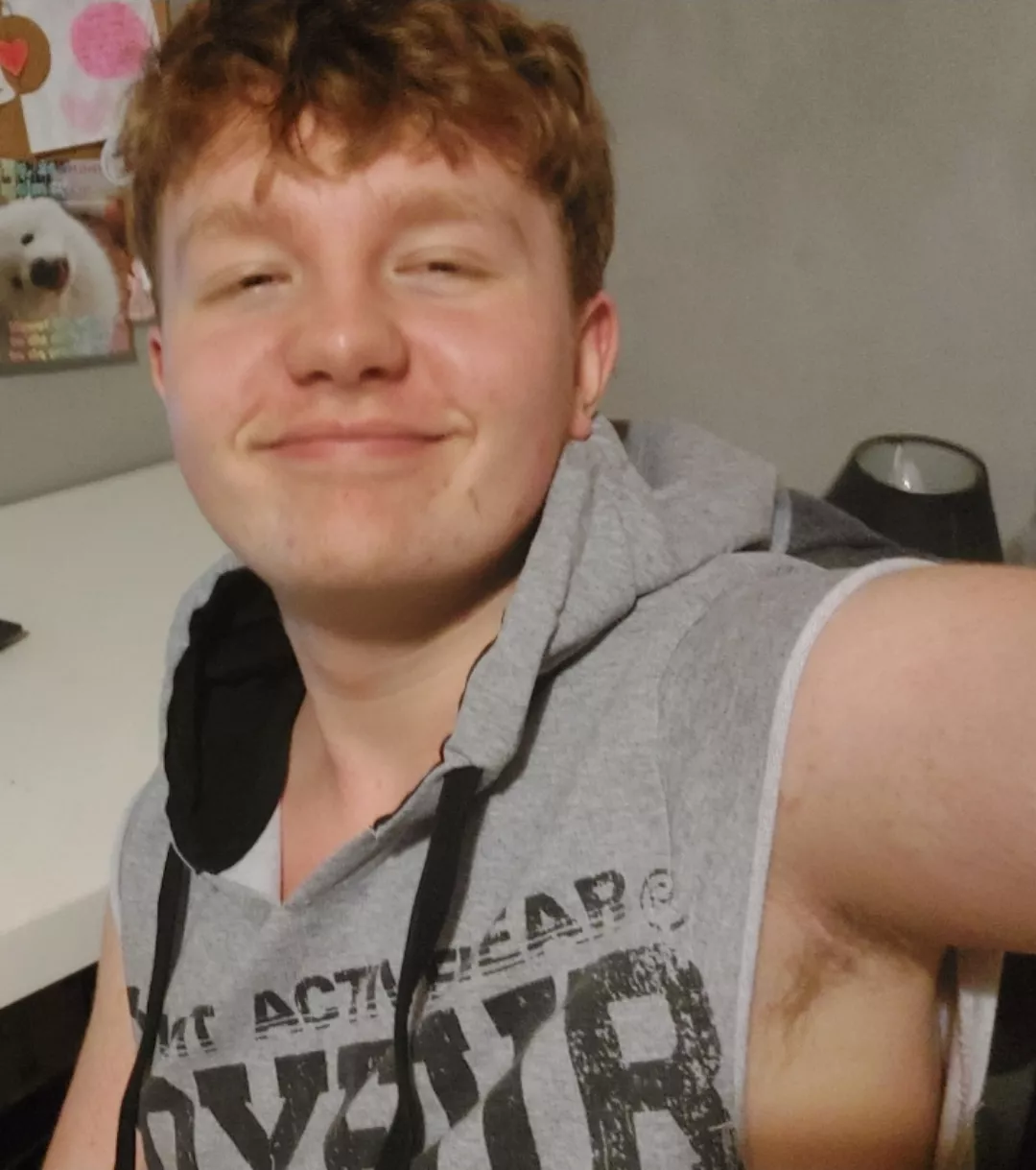 Im Loving this hoodie!! :) posted by bear_hug11