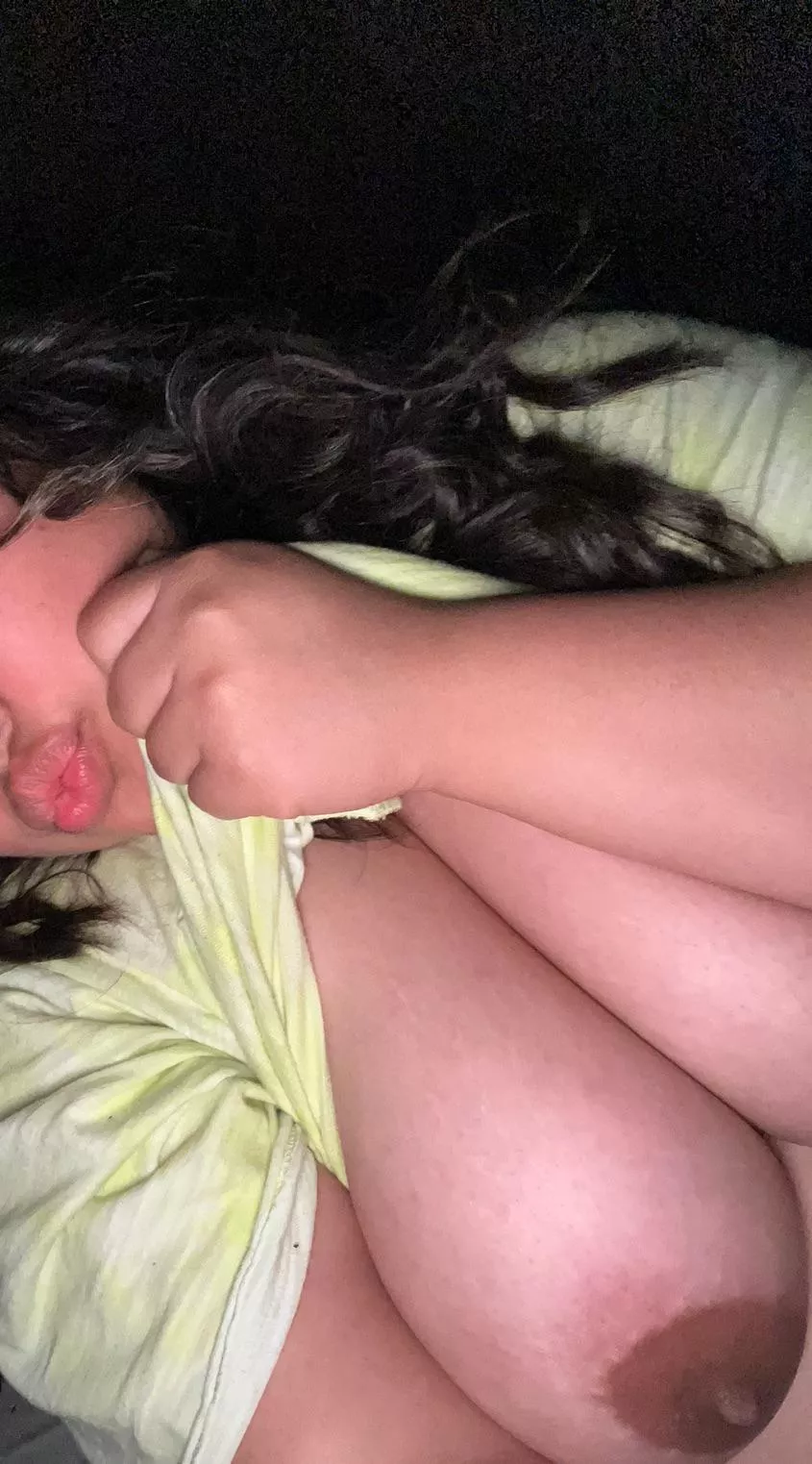 my bf is busy , cum be my bestie🥰 posted by Informal_Classroom53