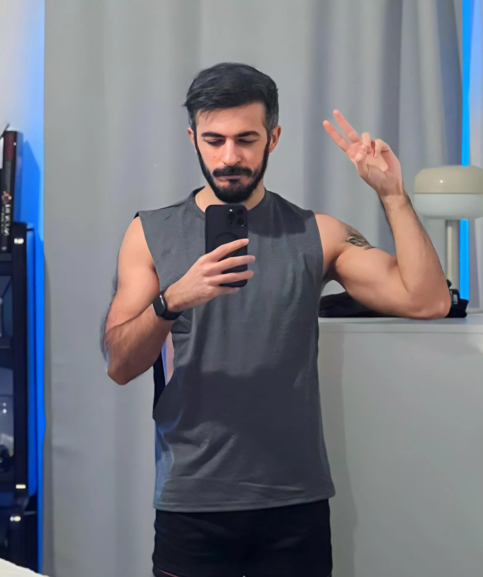 The urge to take a selfie while tidying up the room. 🧹 posted by hakikigulyabani