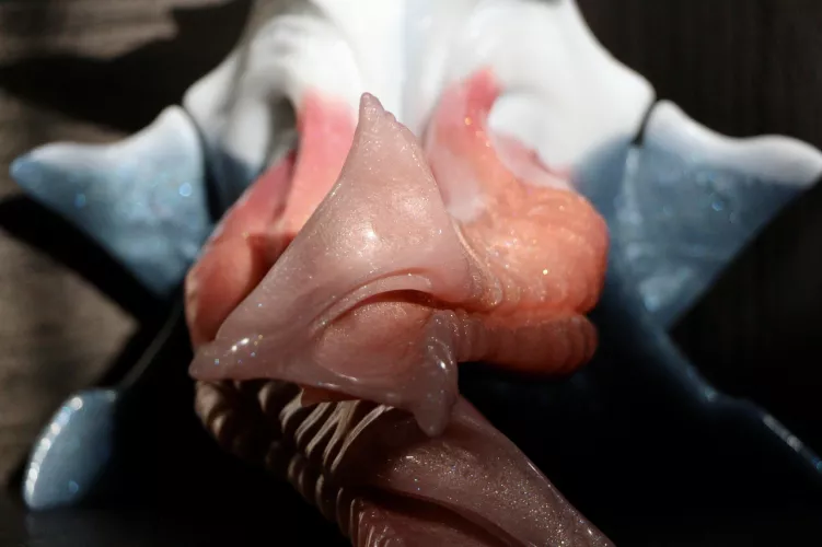 Thresher’s making me blush.. 🤭🦈 by blusteringorchids