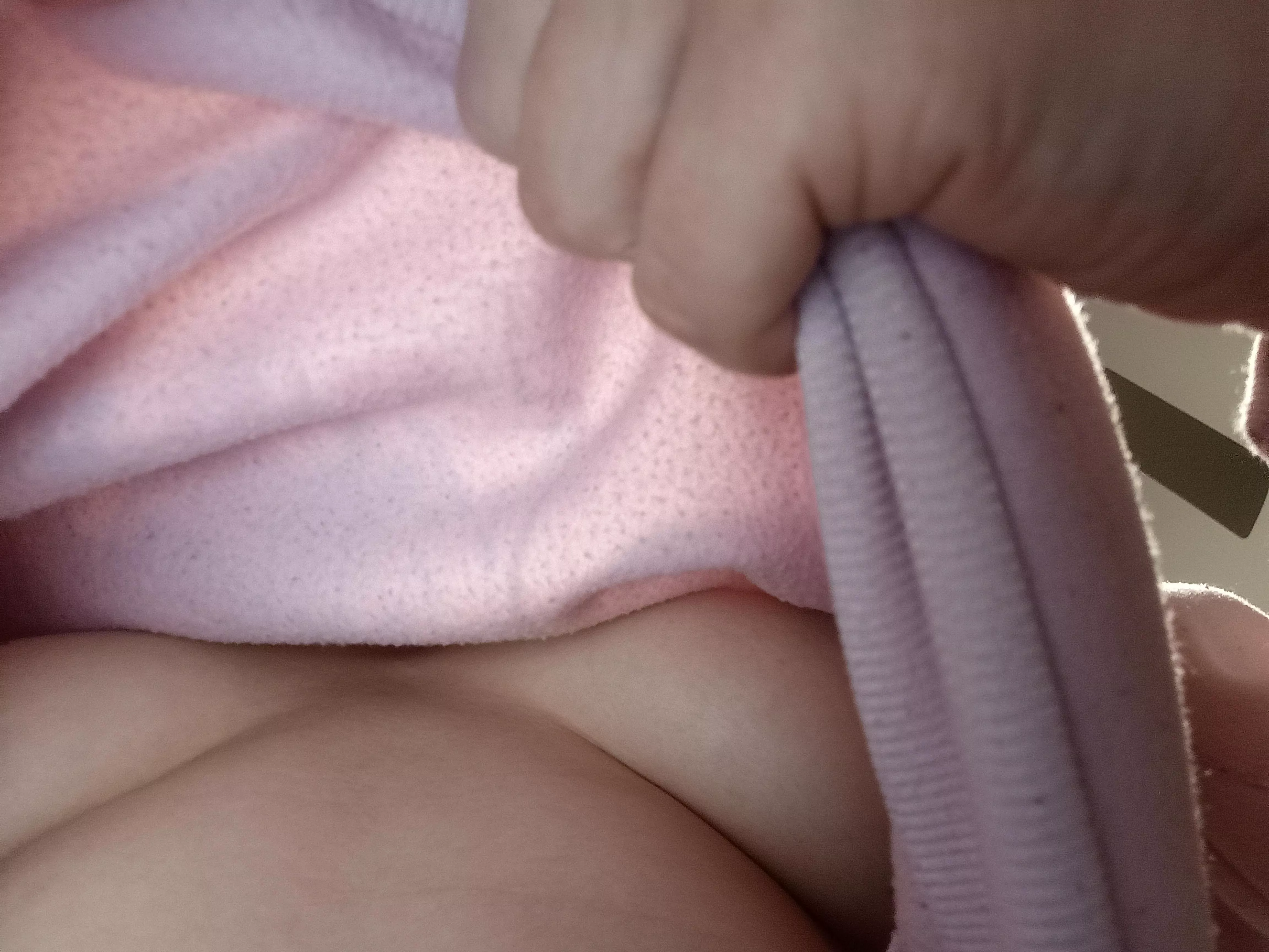 Up blouse posted by fetfeetmeow