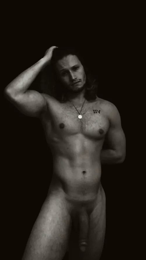 Who doesn’t love some nice black and white shots?🖤 by Throwaway5776789