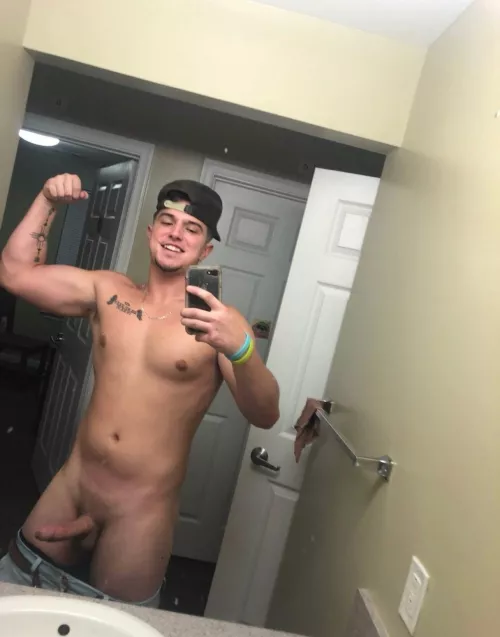 25 STRAIGHT looking for same to VC and jerk with face+ @triage945 by AccomplishedPen4232