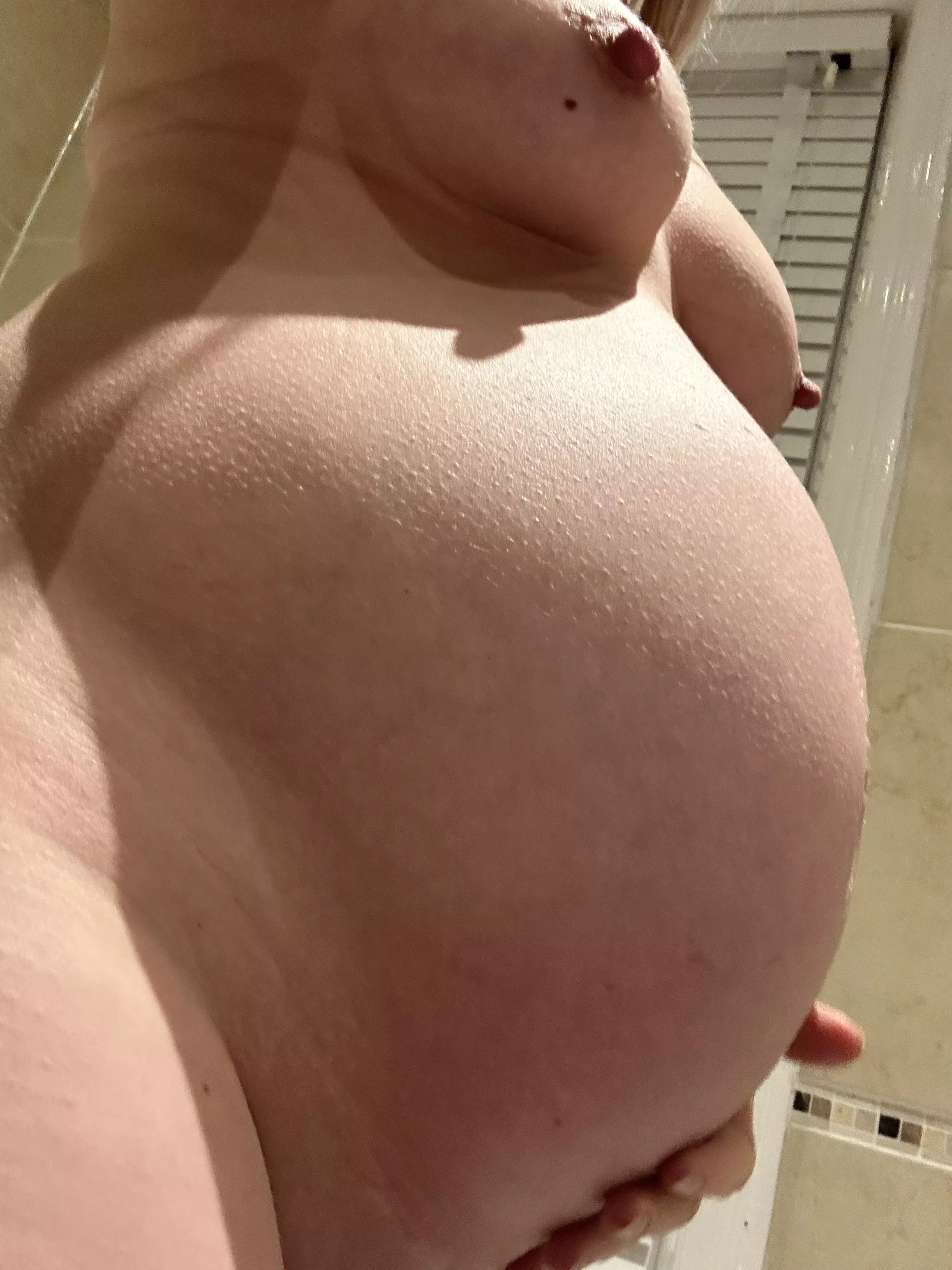 Cream pie my belly posted by laurarosevip