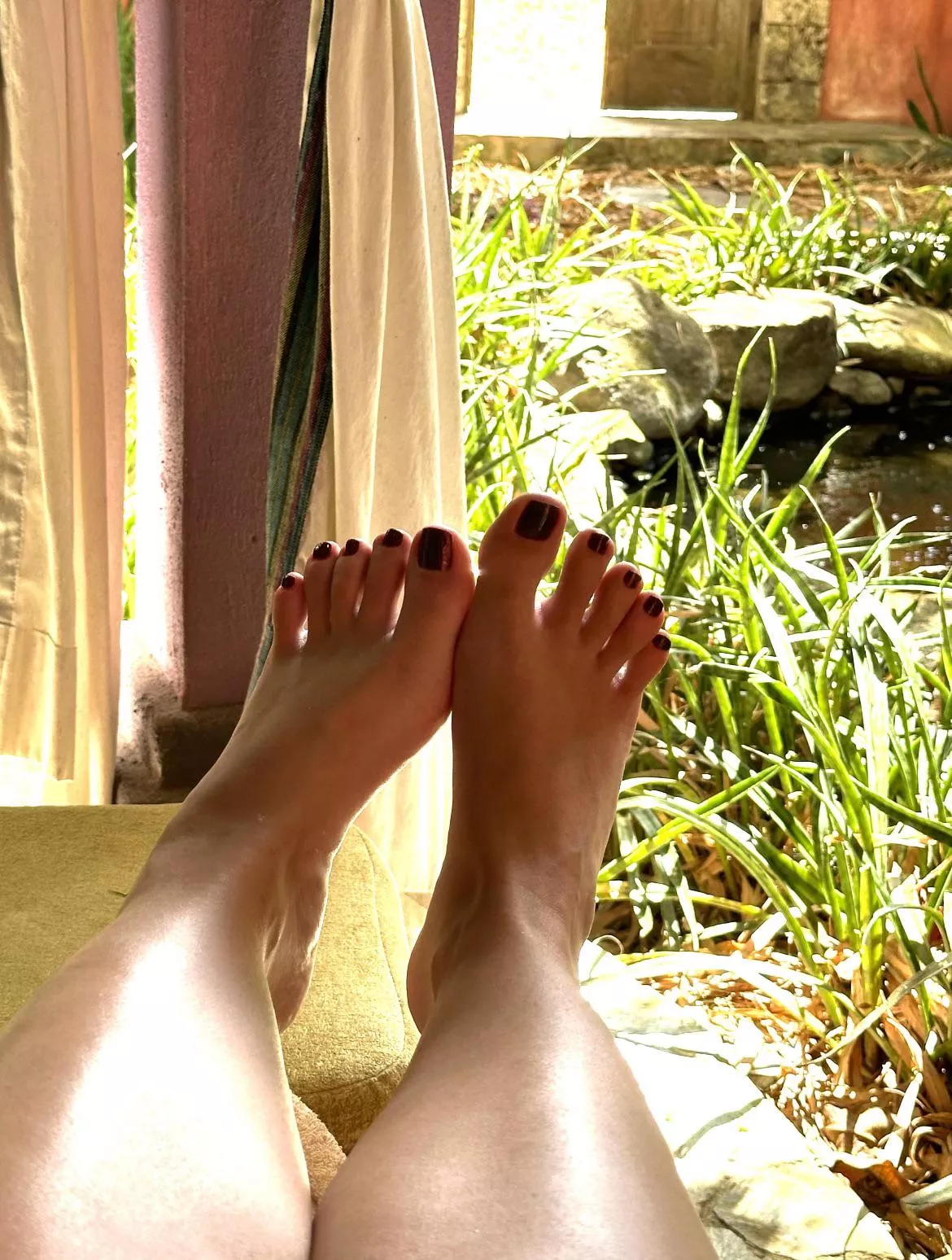 Do you like my new pedicure? posted by BiancaBellini