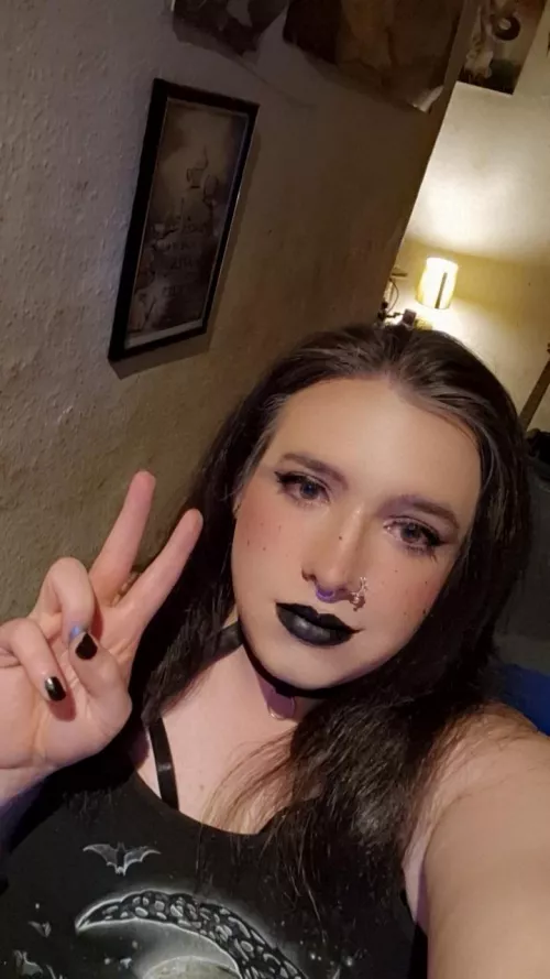 Hi all 😘 anyone want hugs? 💜 by MicaMelody