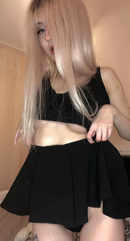 I crave the hot stinging pleasure of a hard spanking on my naughty behind by ykisao