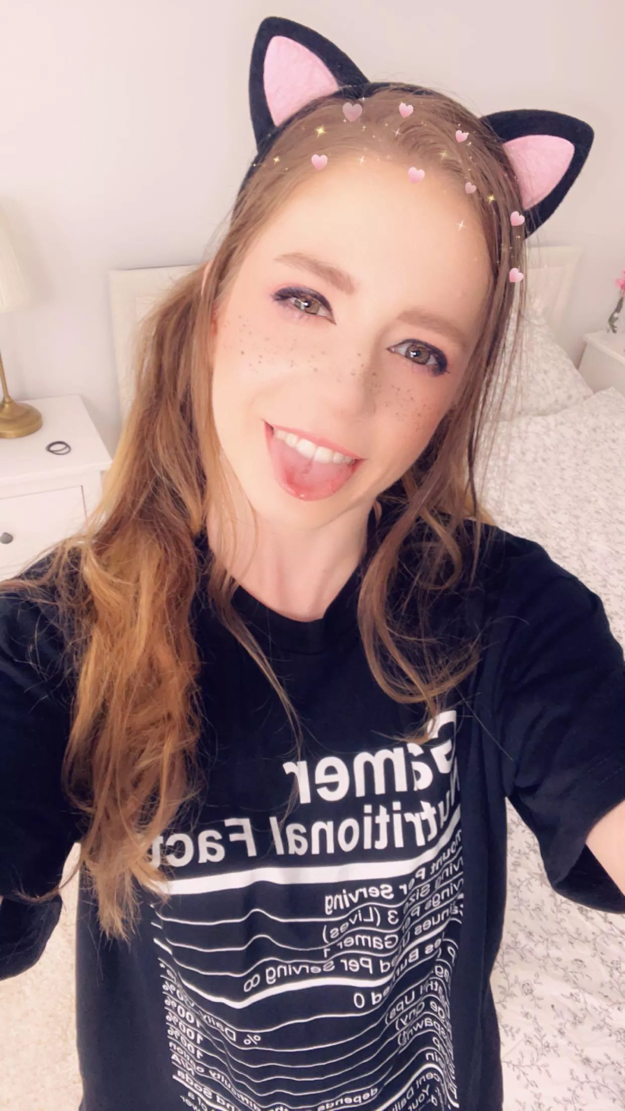 i found this ‘gamer’ kitty out in the wild, what should i do with it?!?  posted by ellieraelol