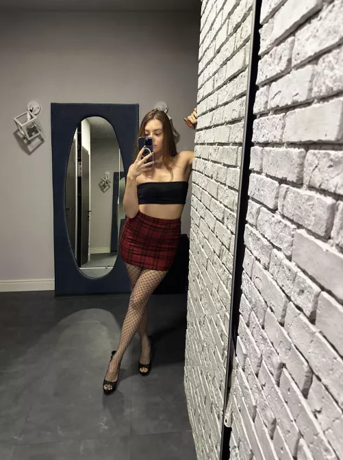 I love teasing my coworkers and making their cocks hard by jrdnem