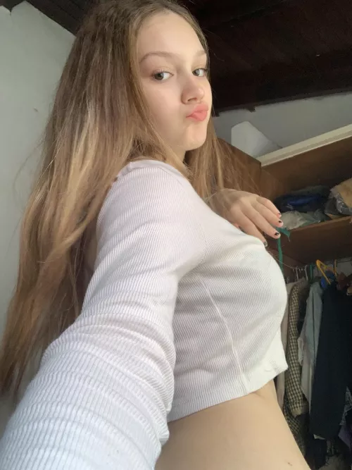 just turned 18 and still very new here... what do you think of me by Free_Minded_Girle