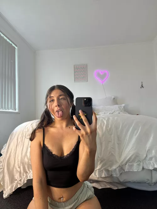 Just turned 18.. does my body get you hard? by Whole_Inside_7577