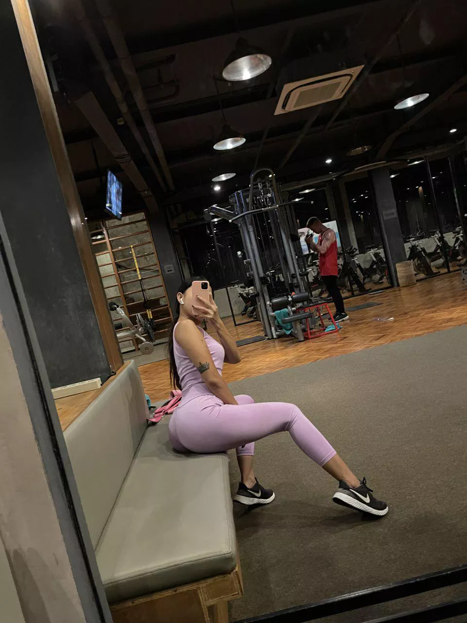 Looking for a gym partner with benefits posted by littlefeyuu