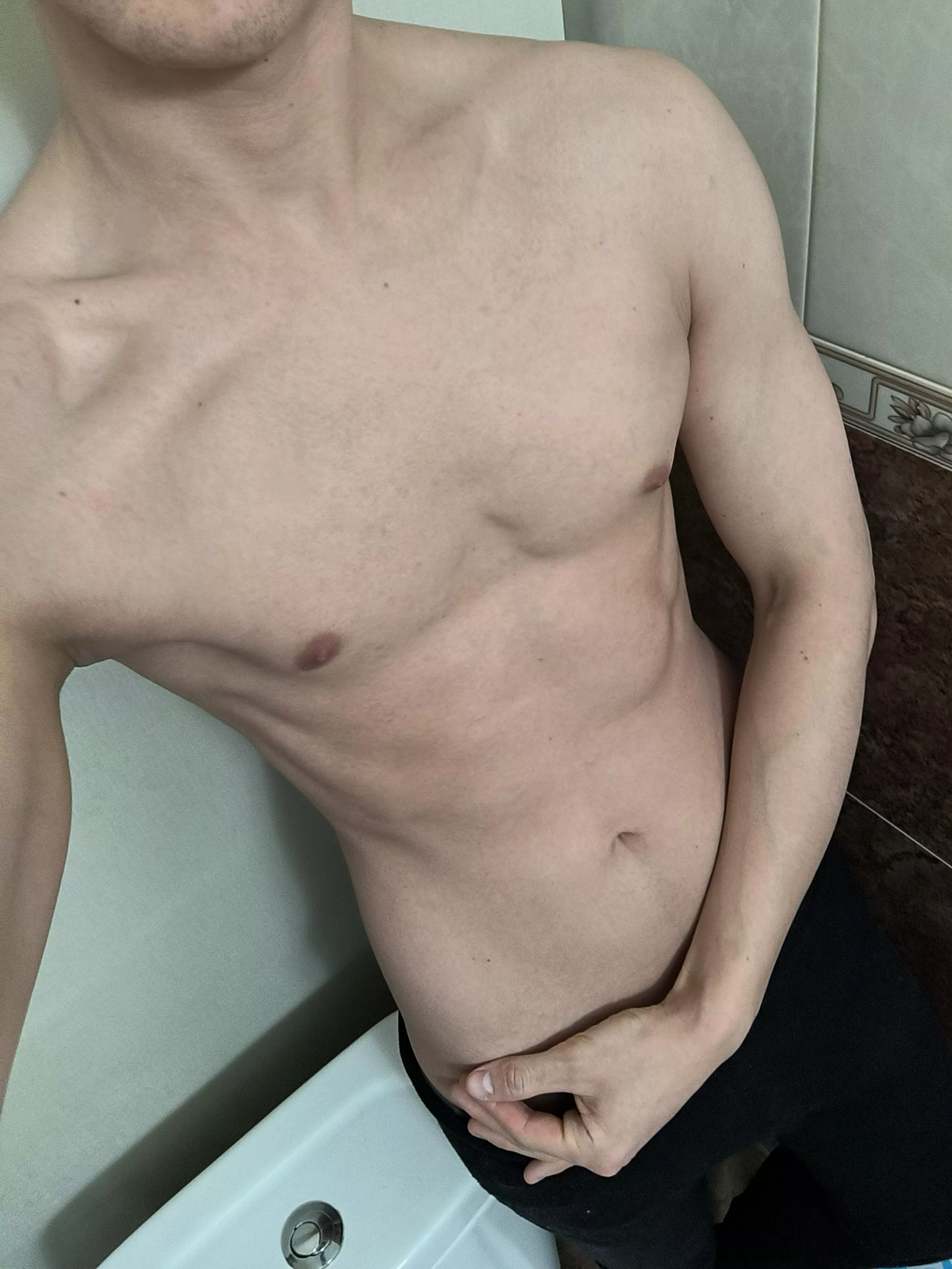 Looking for twink pic swap buddies ;) posted by Onahooru