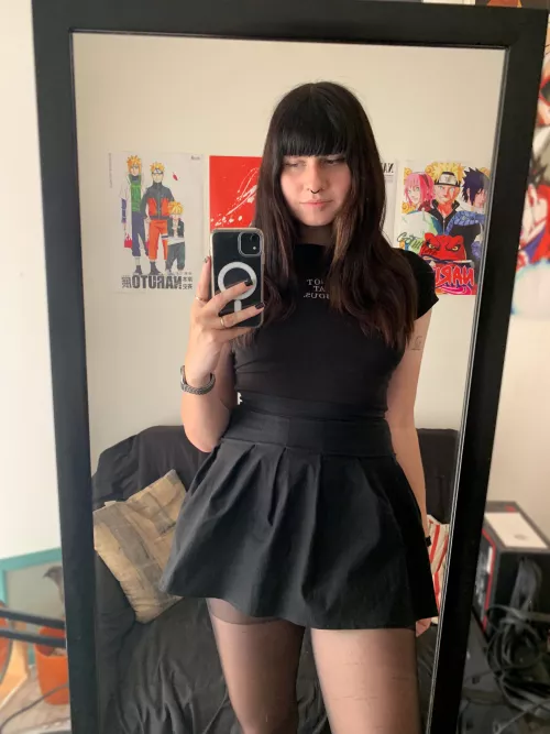 Midweek pic. Feeling cute 🖤 by Goth_Mae