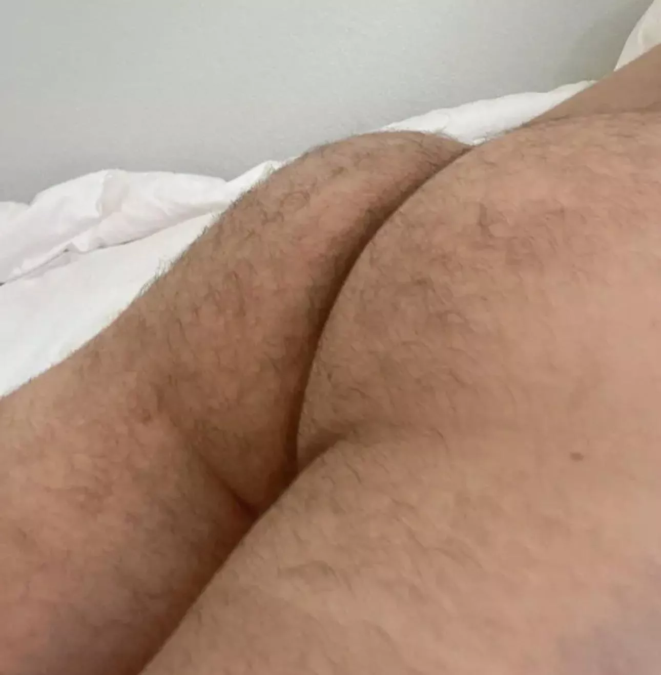 Noticed it getting hairy for the first time in a long time. Thinking about keeping it. 🍑  posted by SwitchJock69