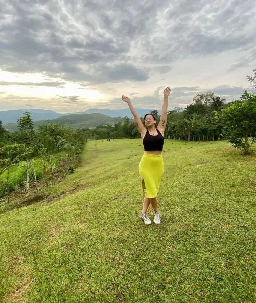 She's a cocktail of class and a splash of seduction. by gabby_stimulus