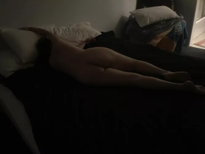 Sleeping  by sexylena45