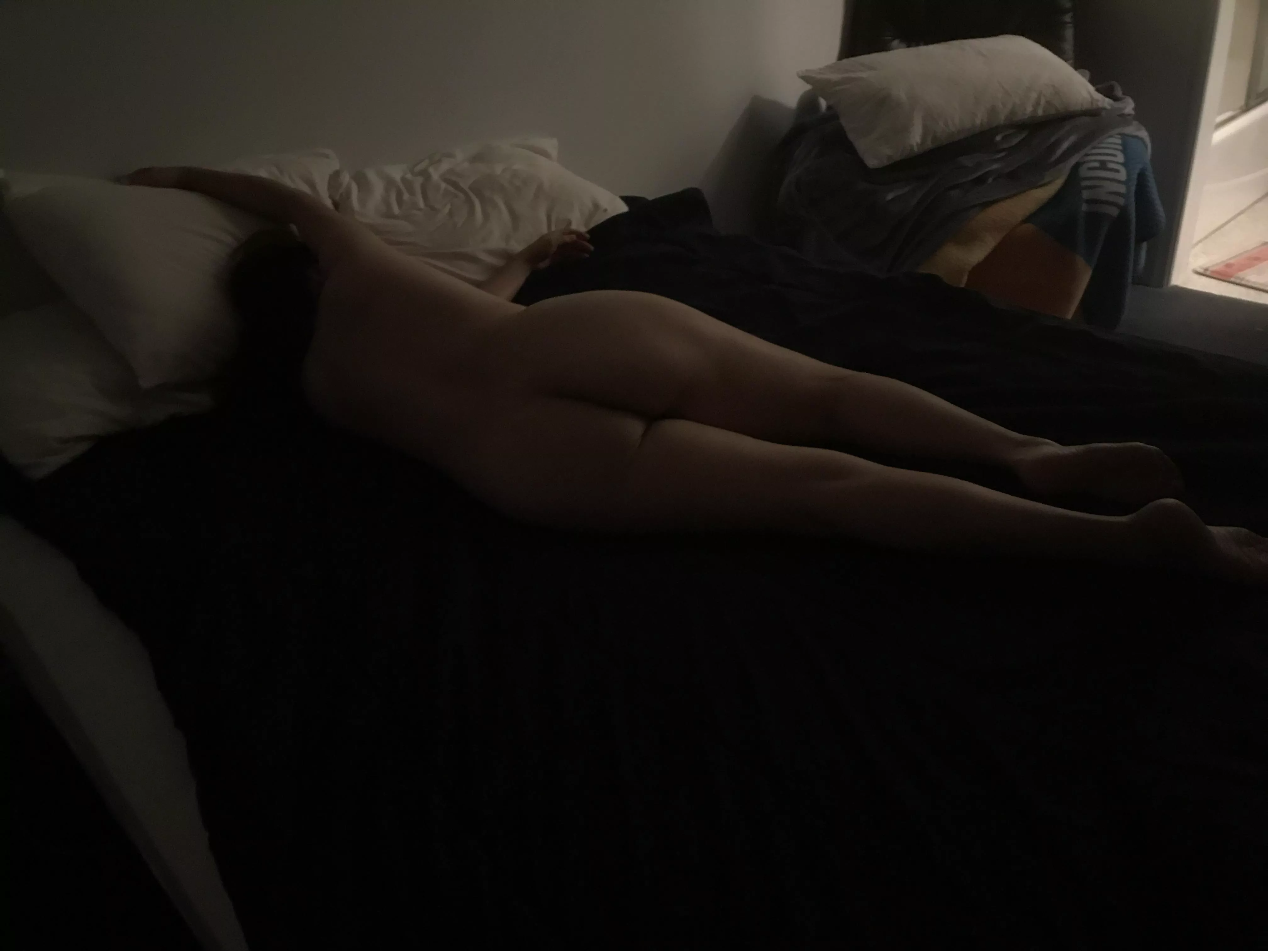 Sleeping  posted by sexylena45