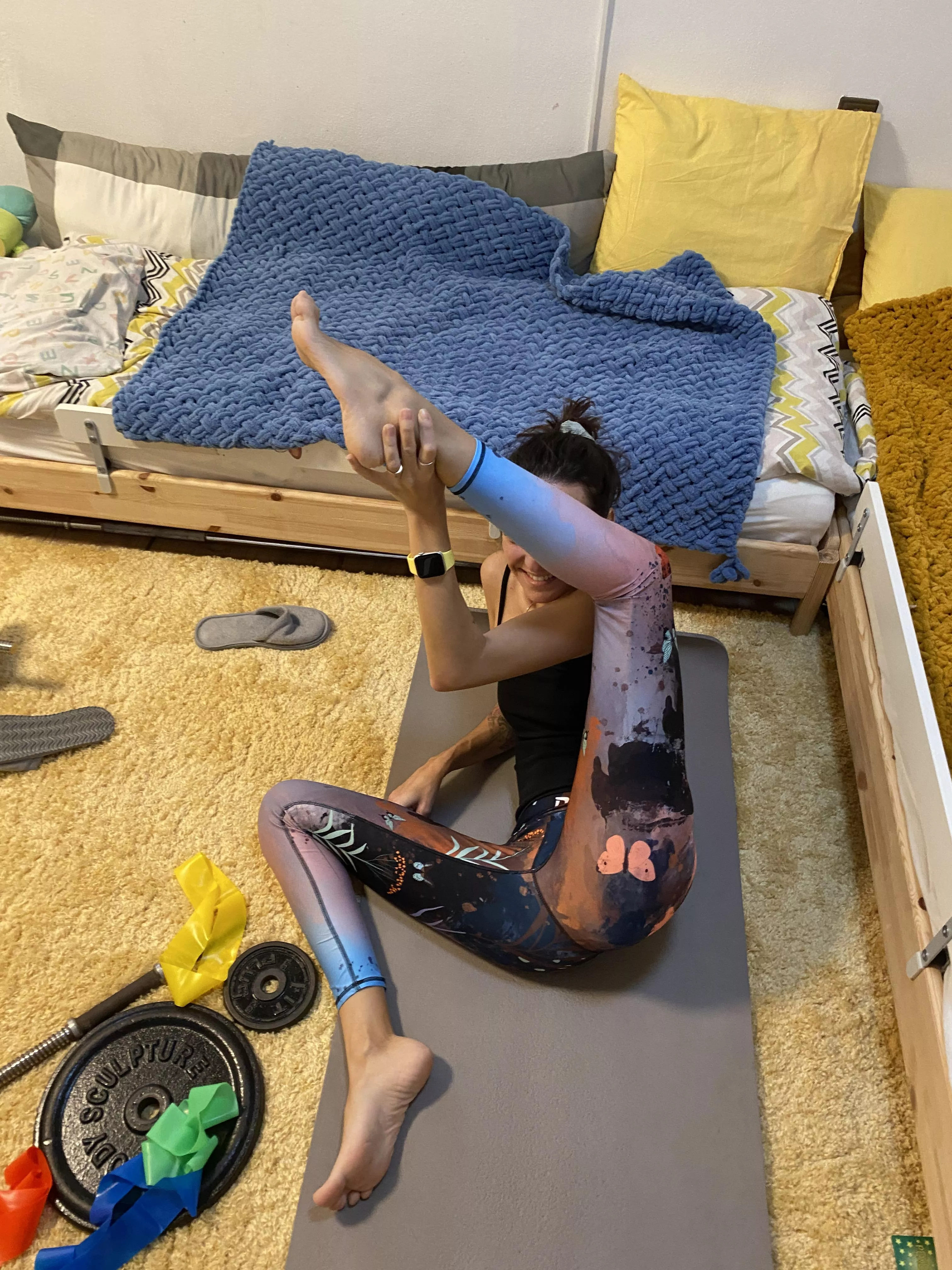 such a naughty position [F] posted by ErikaBosom